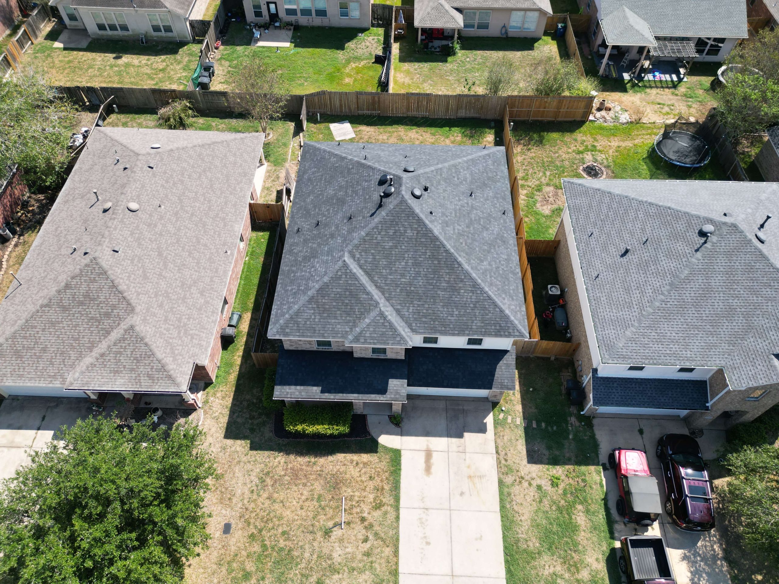 Roof Replacement Onyx Black Owens Corning – HHH Roofing & Construction